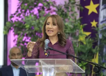 Afirma más de 400,000 mujeres en edad de trabajar no tienen empleos