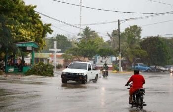 Más del 65% de zona dominicana de Las Terrenas está inundado