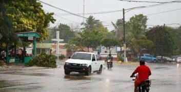 Más del 65% de zona dominicana de Las Terrenas está inundado