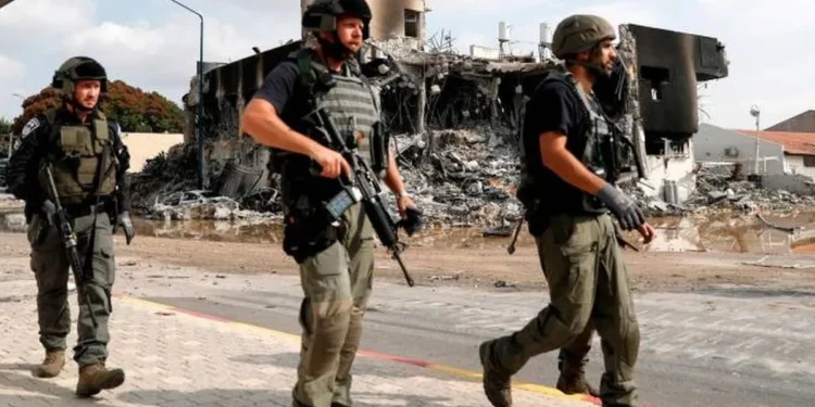 Israel retira parte sus tropas del sur de la Franja de Gaza