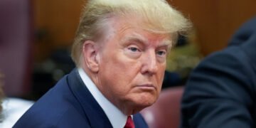 Un directivo de medios de EE.UU. dice que favoreció a Trump para ayudarlo en su campaña de 2016