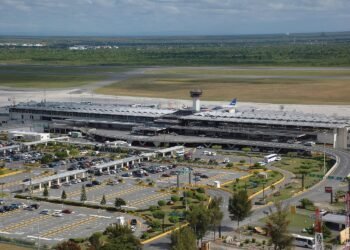 Esperan por permiso ambiental para construir hotel en el aeropuerto Las América