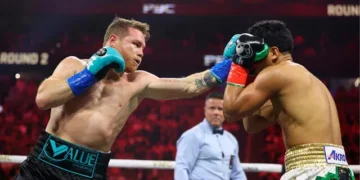 Saúl ‘Canelo’ Álvarez gana por decisión unánime a Jaime Munguía en tremenda pelea en Las Vegas