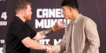 Canelo expondrá hoy cetros ante Munguía