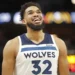 Karl Towns avanza a los playoffs NBA por primera vez en su carrera