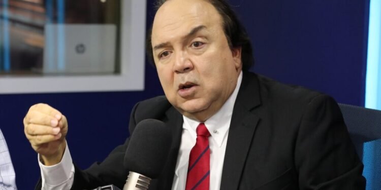 Vinicio Castillo propone voto obligatorio se introduzca en próxima reforma constitucional