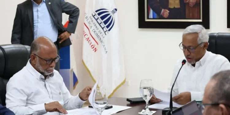 ADP acepta aumento salarial del 10% con condiciones