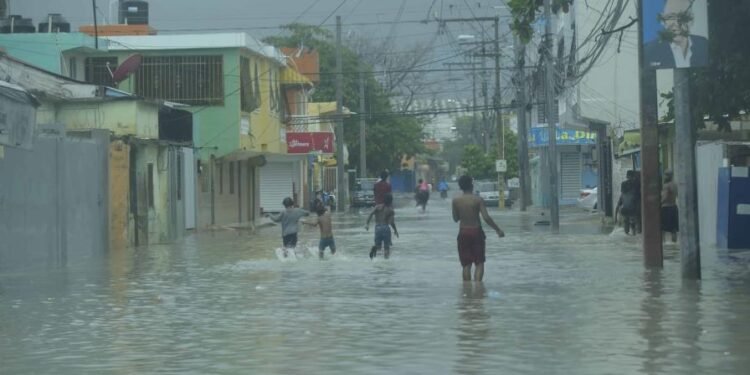 Salud Pública emite alerta ante el riesgo de enfermedades por intensas lluvias