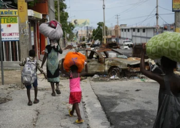 Pandillas de Haití perpetran nuevos ataques días después del nombramiento del nuevo primer ministro