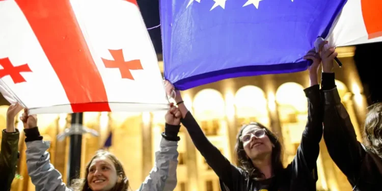 La presidenta de Georgia veta “ley rusa” sobre agentes extranjeros y demanda su derogación