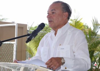 Rainieri: «No es posible que a Saona vayan más turistas que a Ciudad Colonial»