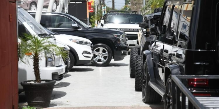 Anadive: práctica de dealers en ocupar espacios públicos daña imagen del sector vehículo