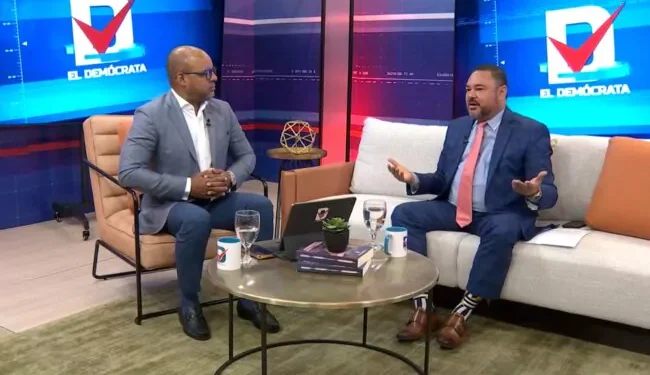 Economista Franklin Vásquez dice reforma fiscal se debe a problema de planificación en ingresos y gastos