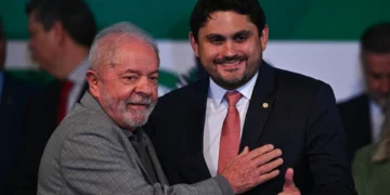 El ministro de Comunicaciones de Brasil es acusado de corrupción por la Policía