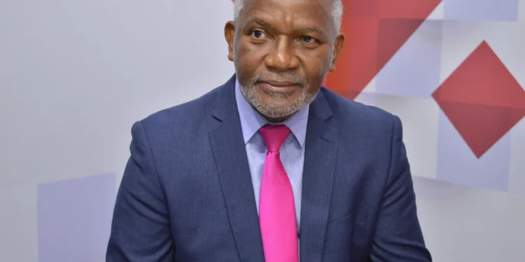 Advierte sobre enfermedad de la democracia dominicana