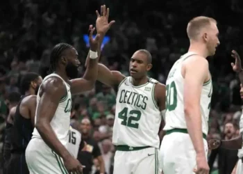 Mavericks necesitan una solución en las Finales de la NBA ante la fórmula de triples de los Celtics