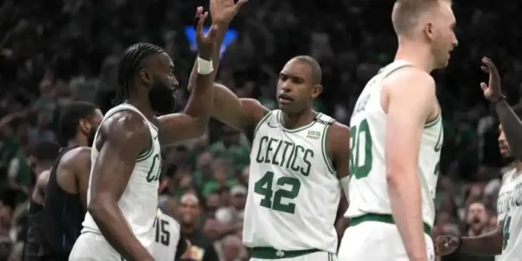 Mavericks necesitan una solución en las Finales de la NBA ante la fórmula de triples de los Celtics