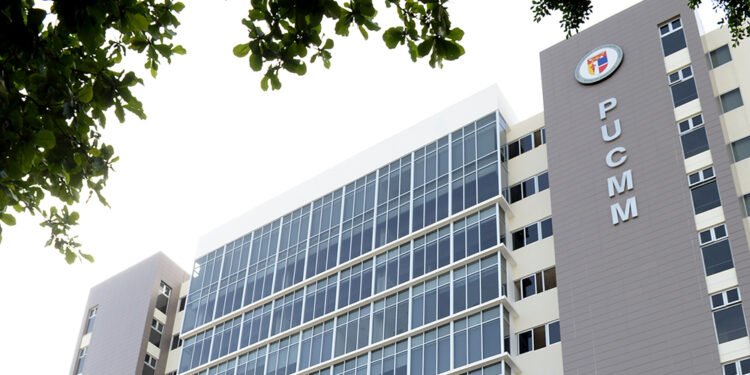 PUCMM lidera el QS World University Rankings 2025
