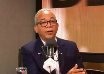 Rubén Bichara: «déficit del sector eléctrico castiga la economía y la población con 150 mil dólares por hora»