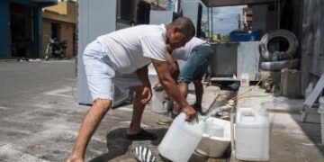 La falta de agua sigue atormentando la gente