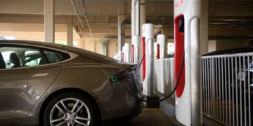 En EEUU baja el interés por los autos eléctricos: el precio y la falta de autonomía, sus puntos negativos