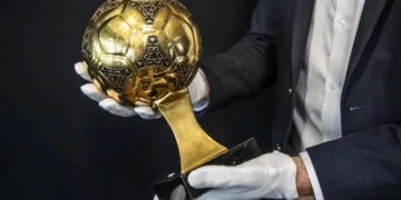 La Justicia francesa ordena la incautación del Balón de Oro de Maradona del Mundial de 1986