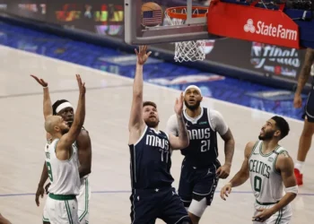 99-106. Los Celtics plantan su bandera en Dallas y acarician el anillo de la NBA