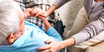 Gobierno implementa plan piloto sobre cuidadores familiares a domicilio