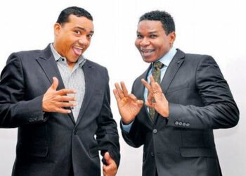 Senado reconoce trayectoria de humoristas Miguel Cécpedes y Raymond Pozo, como embajadores del humor