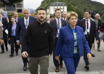 Zelenski abre la cumbre de paz sobre Ucrania apelando a la multilateralidad para poner fin a la guerra