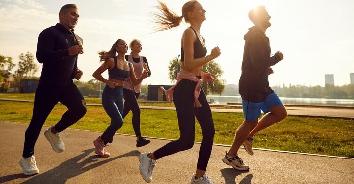 Cuál es la cantidad mínima de ejercicio que se debe realizar en una semana