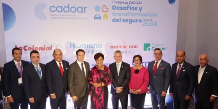 Josefa Castillo revela RD escala 11 posiciones en ranking mundial de seguros