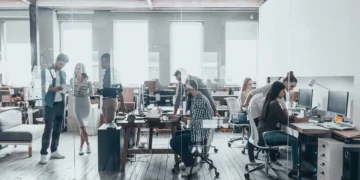 Plan piloto para reducción de la semana laboral arroja resultados positivos en un 91%