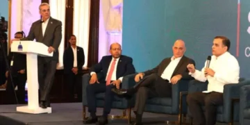 Abinader dice Ley de Responsabilidad Fiscal será un hito de transparencia para el país