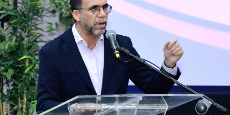 Abinader subestima la importancia de la estabilidad en la gestión municipal