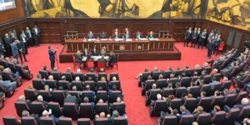 ¿Cual es el procedimiento para modificación de la Carta Magna?