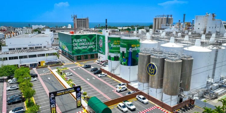 Cervecería Nacional Dominicana, la primera del Caribe que produce con electricidad 100% proveniente de energía solar