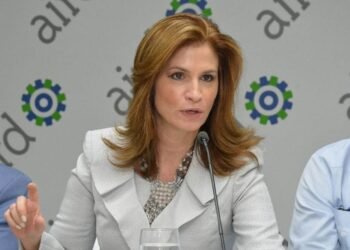 Circe Almánzar recomienda revisar la hoja de ruta del Pacto Eléctrico