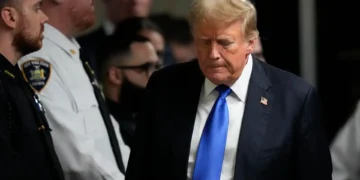 Nueva York pide mantener la multa de 454 millones dólares contra Trump por fraude civil