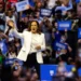 Kamala Harris aventaja con 16 puntos a Trump entre los latinos