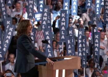 Kamala Harris advierte sobre los peligros de Trump en 2024