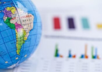 La inversión extranjera directa cayó un 9,9 % en 2023 en Latinoamérica, según la Cepal