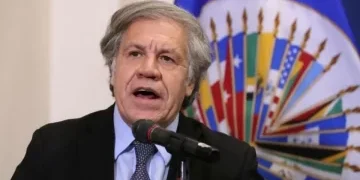 Almagro pedirá el arresto de Maduro por “baño de sangre”