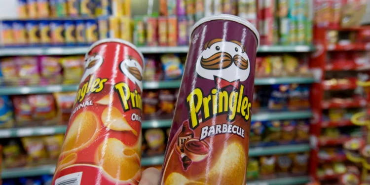 Mars acuerda adquirir Kellanova, fabricante de Pringles, por 36.000 millones de dólares