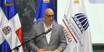 Ministro de Economía llama a mejorar los sistemas de riego en el país