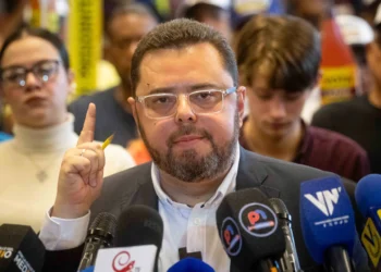 Excandidato presidencial Antonio Ecarri denuncia “agresión verbal” por parte del fiscal venezolano