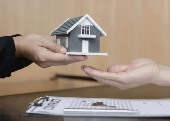 Ley de alquileres: propietarios que no depositen contrato en Banreservas en plazo de 30 días pagarán un 20% de recargo