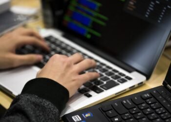 Irán acelera actividad cibernética para interferir en elecciones de EEUU, advierte Microsoft