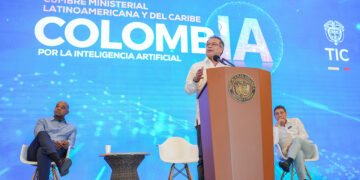 Presidente de Colombia dice que la Inteligencia Artificial puede extinguir la humanidad