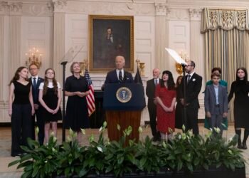 EEUU y Rusia realizan el mayor intercambio de presos Guerra Fría